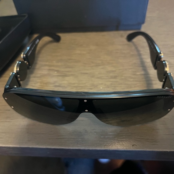 Versace glasses - Picture 5 of 8